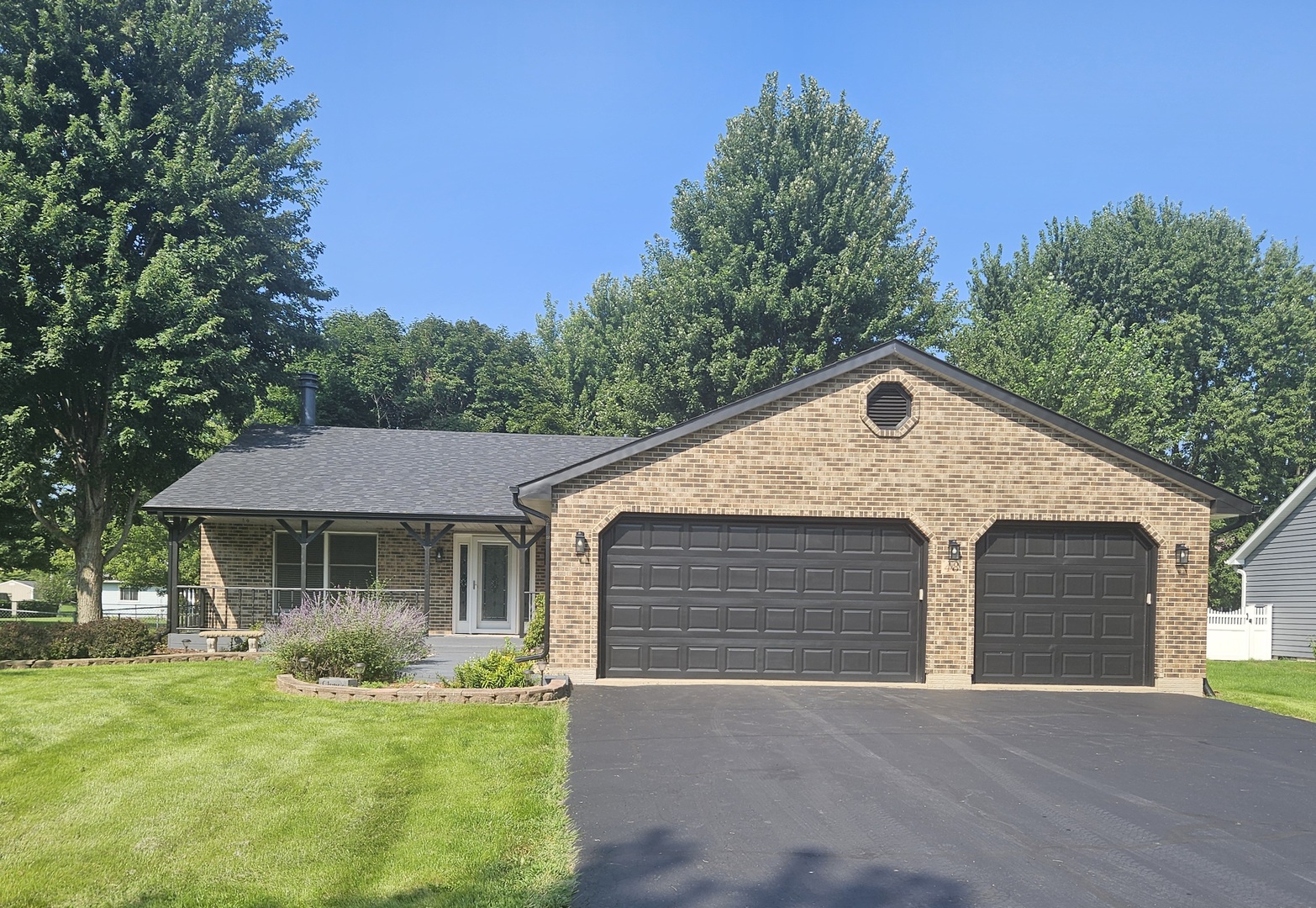 48 Clarece Trail Property Photo 1