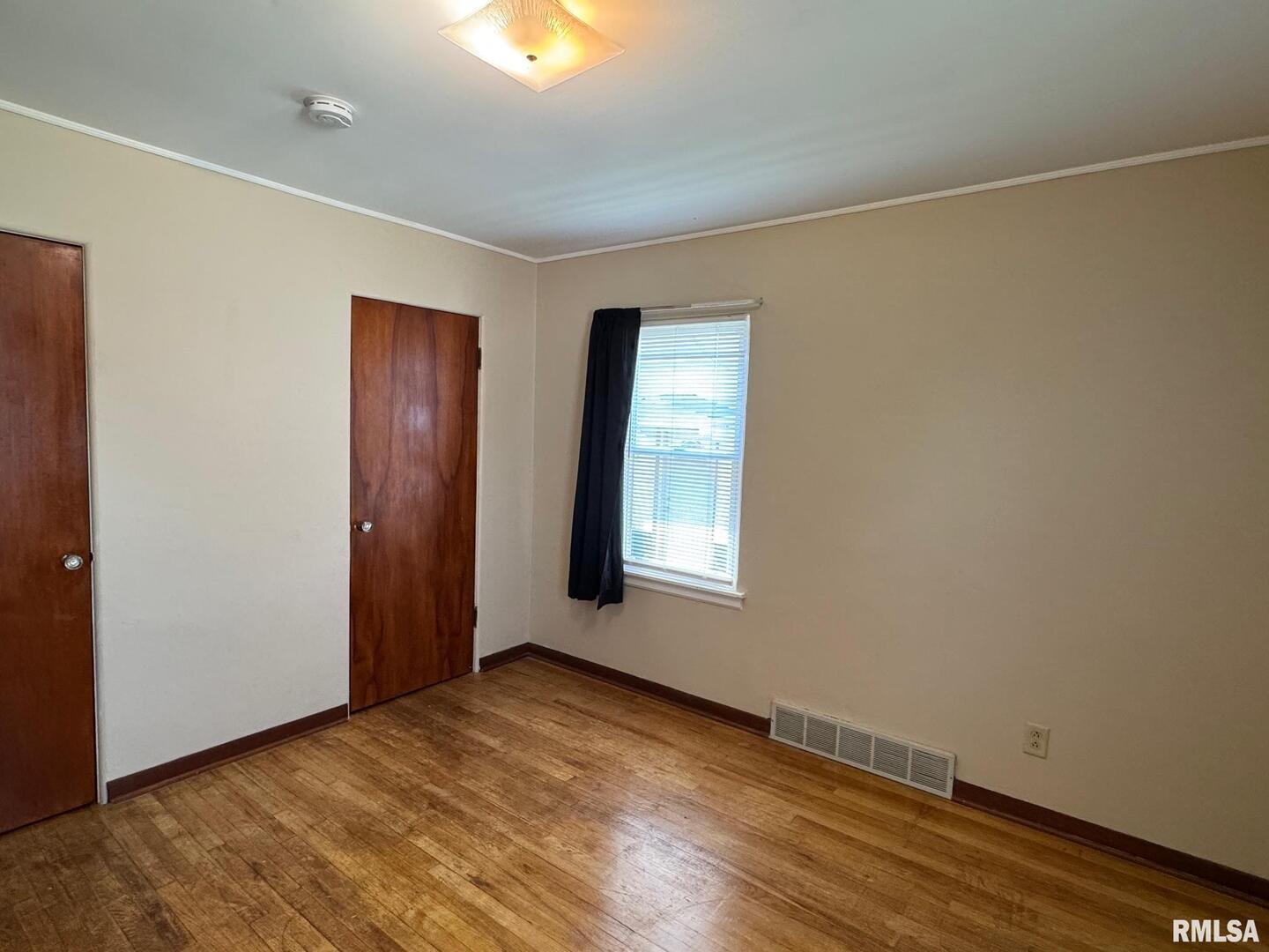 1736 Davie Street Property Photo 8