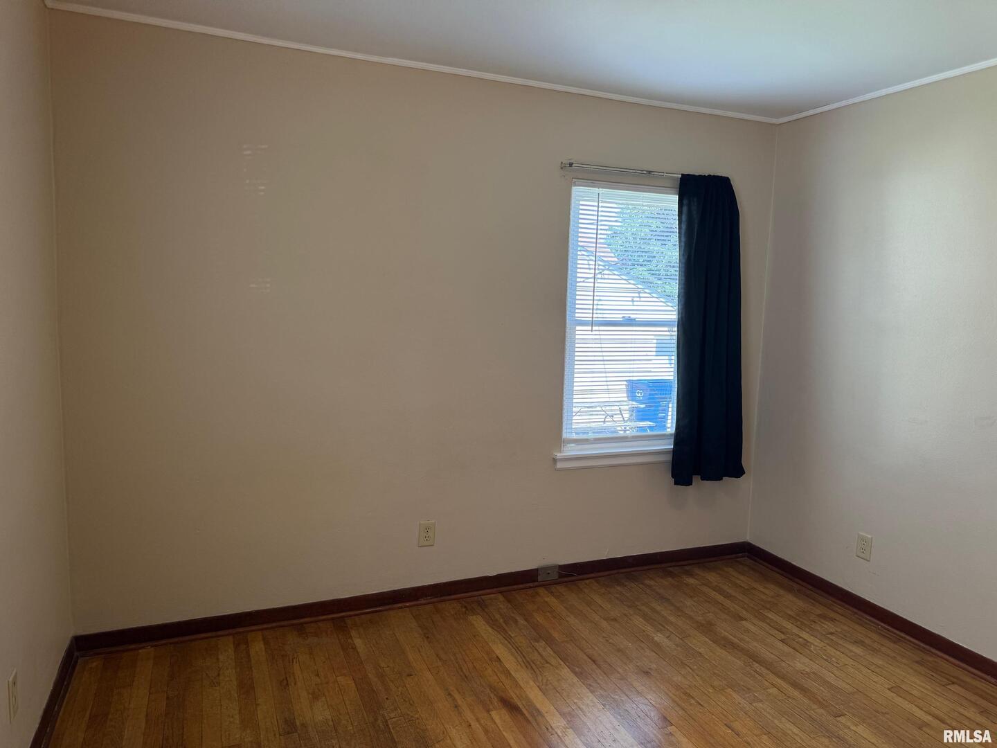 1736 Davie Street Property Photo 9