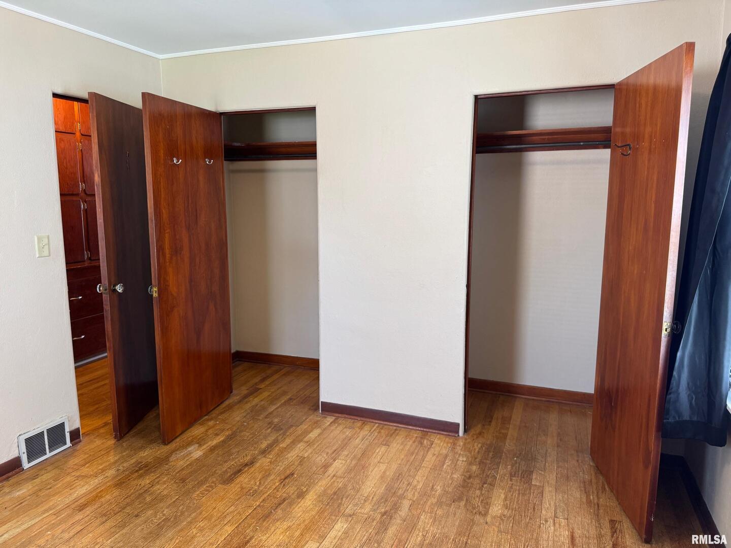 1736 Davie Street Property Photo 10