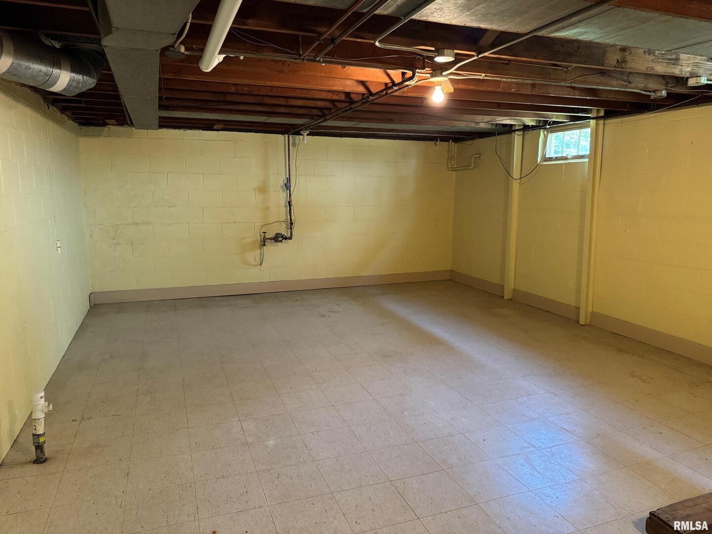 1736 Davie Street Property Photo 13