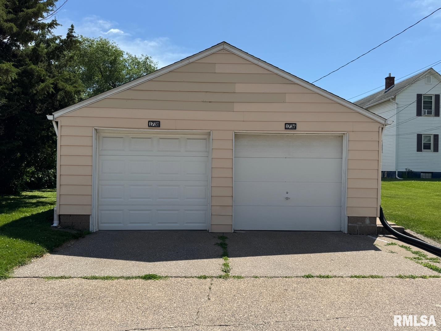 1736 Davie Street Property Photo 17