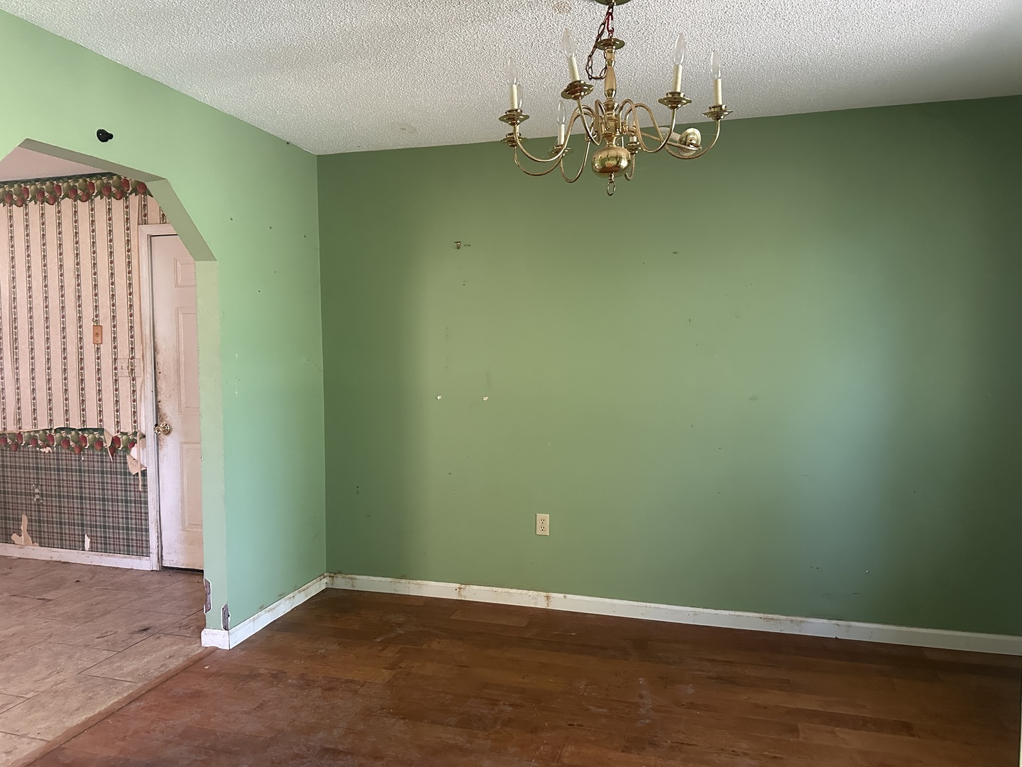 6586 Roberts Road Property Photo 10