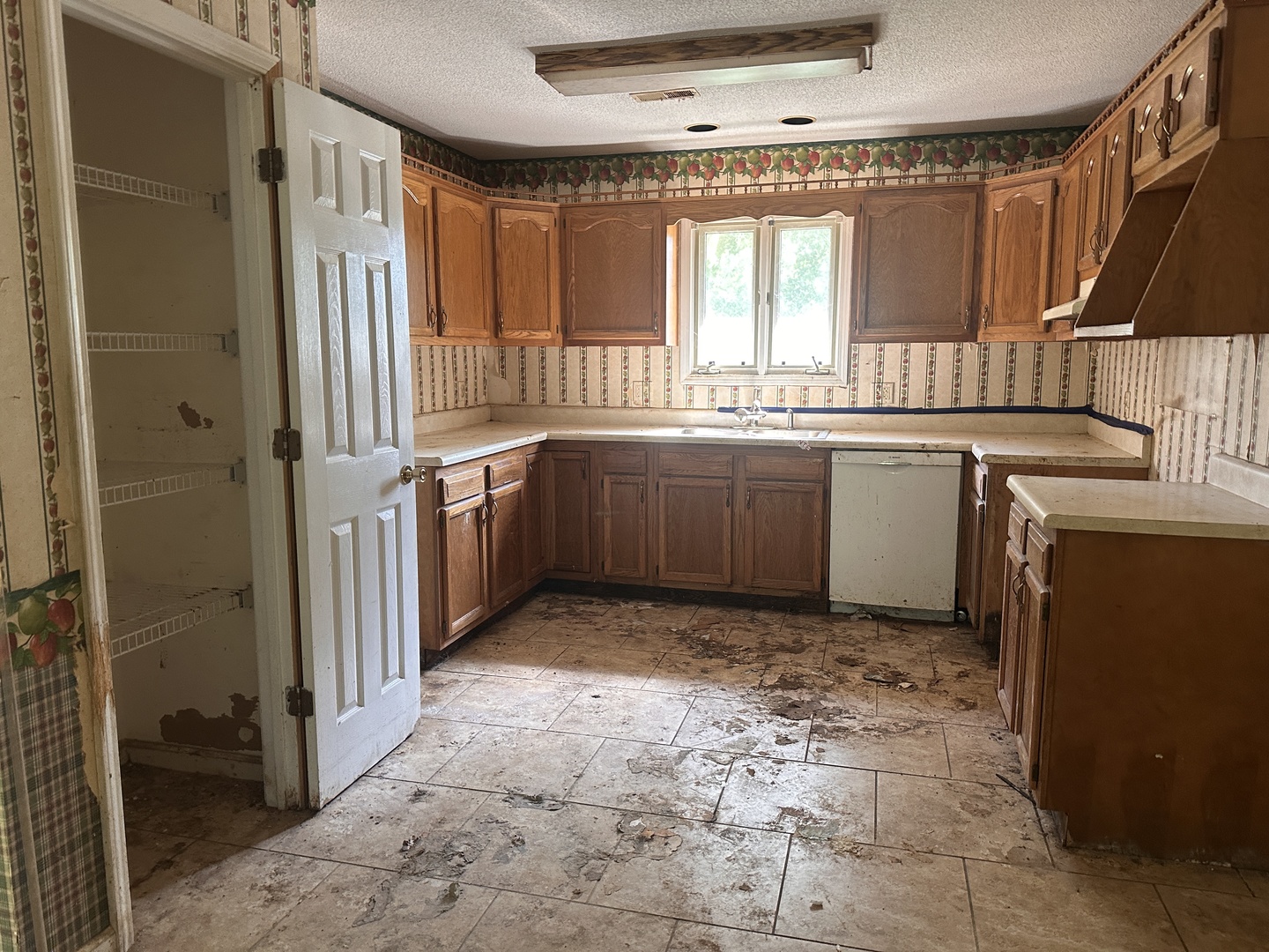 6586 Roberts Road Property Photo 13