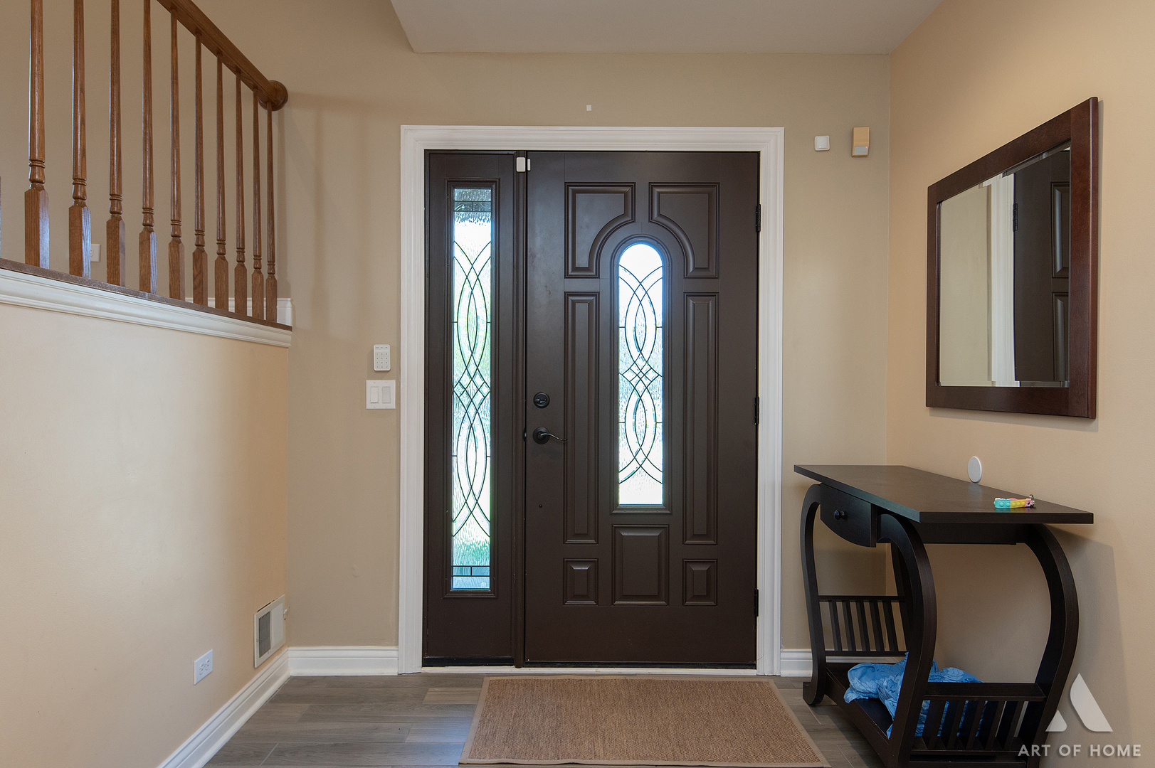 735 Yorkshire Lane Property Photo 2