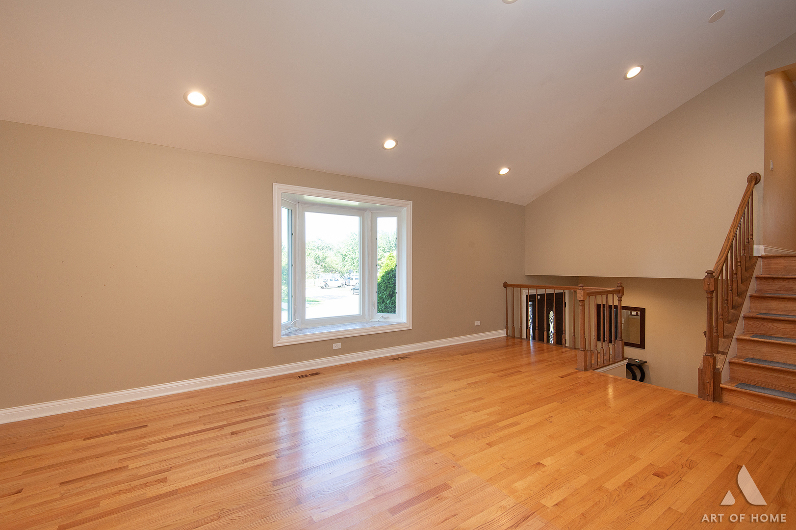 735 Yorkshire Lane Property Photo 17