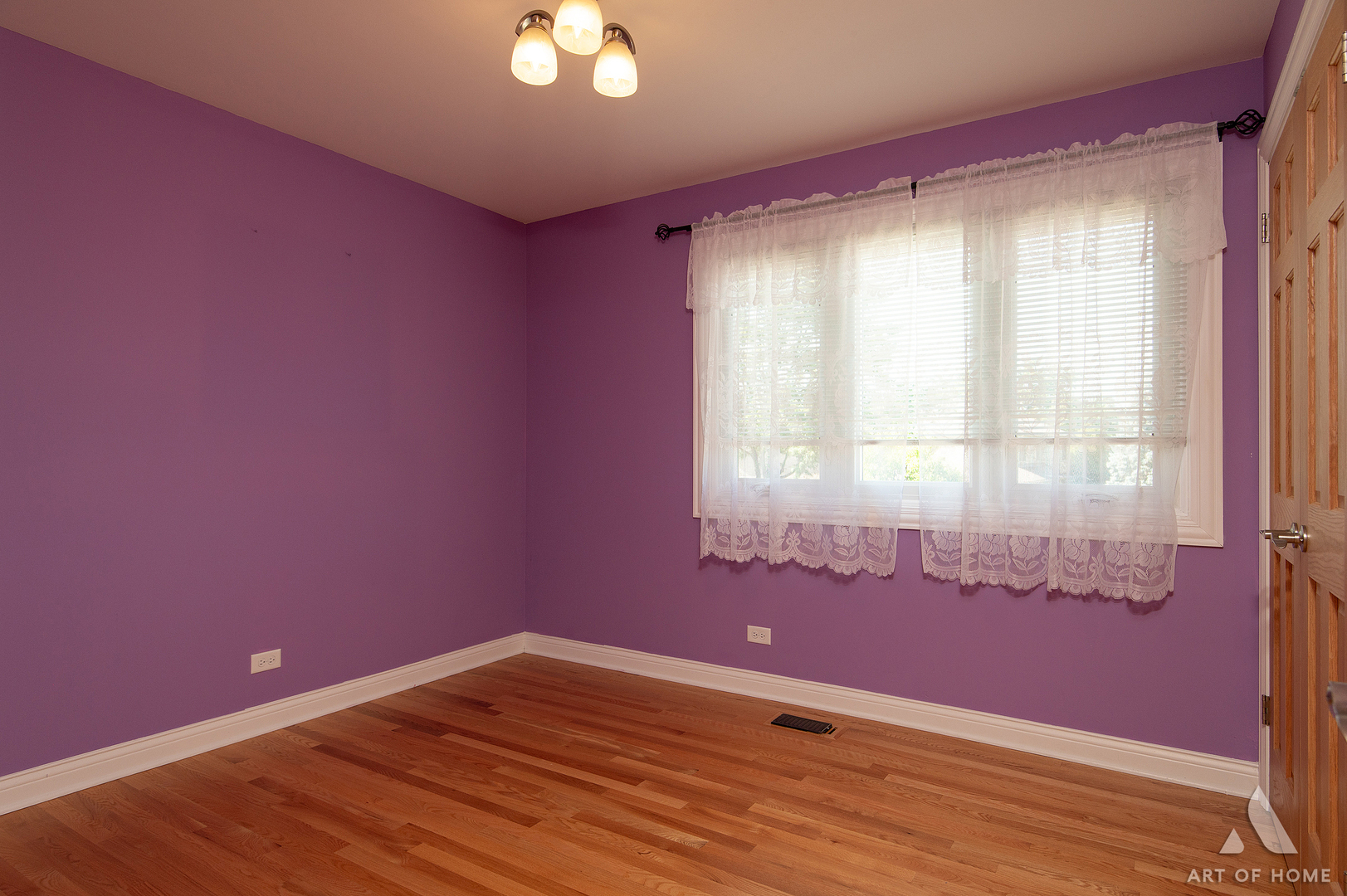 735 Yorkshire Lane Property Photo 20
