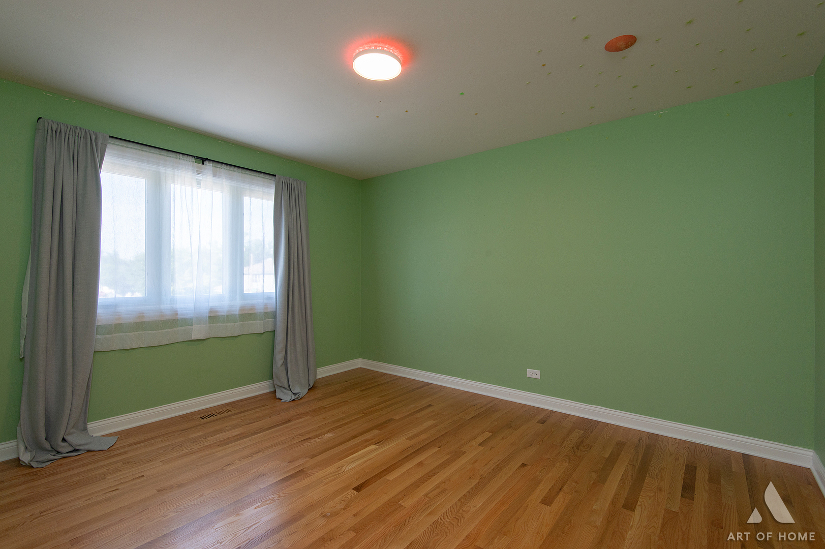 735 Yorkshire Lane Property Photo 22