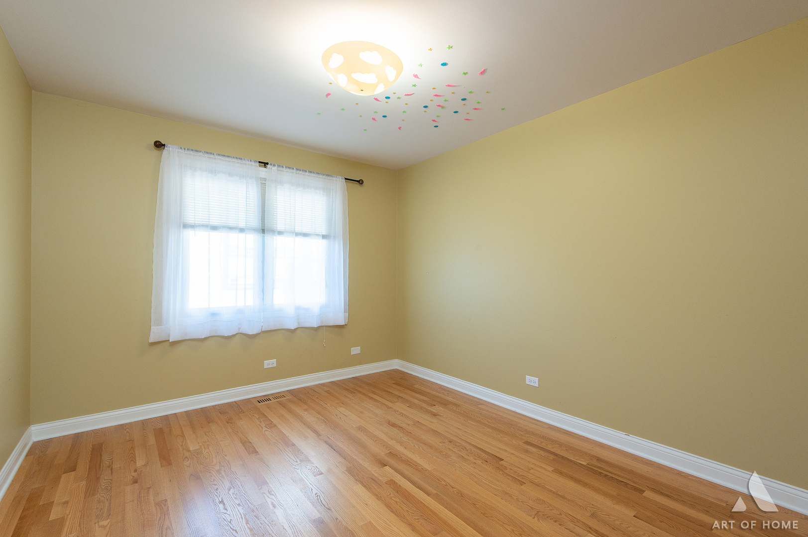 735 Yorkshire Lane Property Photo 24