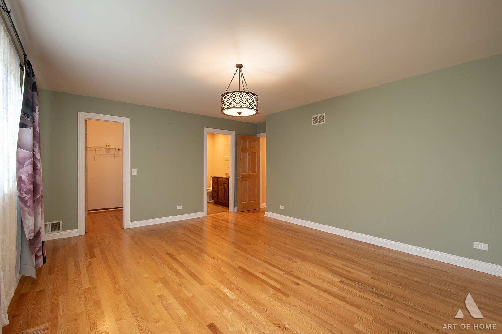 735 Yorkshire Lane Property Photo 29
