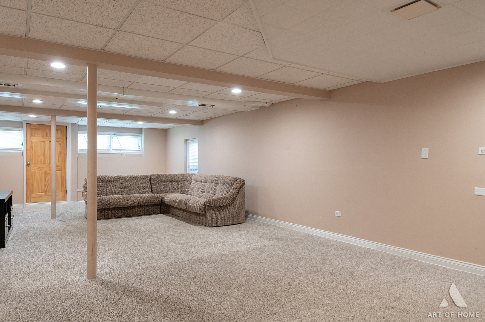 735 Yorkshire Lane Property Photo 35