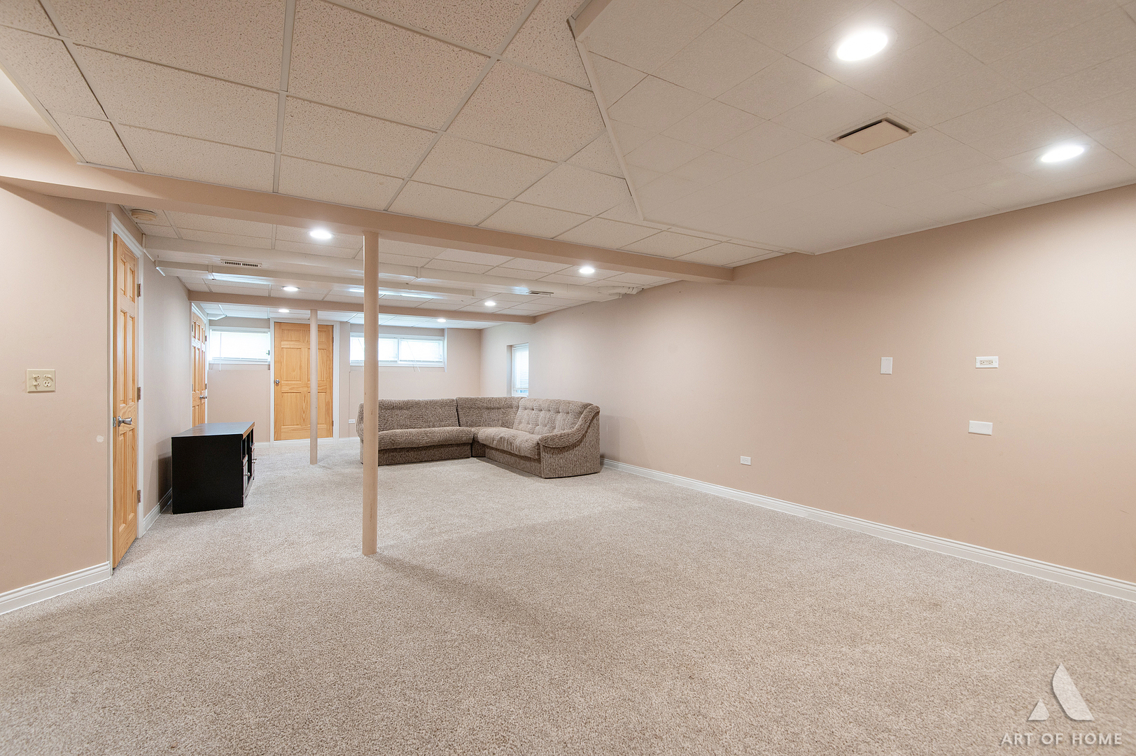 735 Yorkshire Lane Property Photo 36