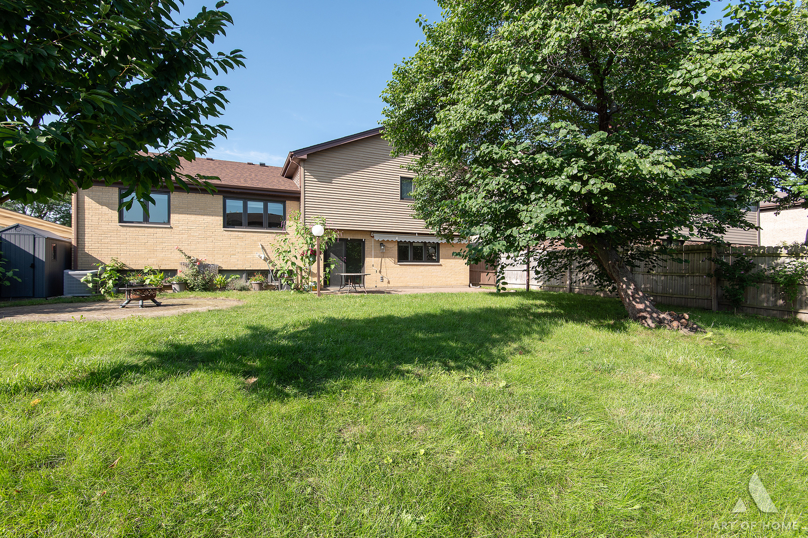 735 Yorkshire Lane Property Photo 43