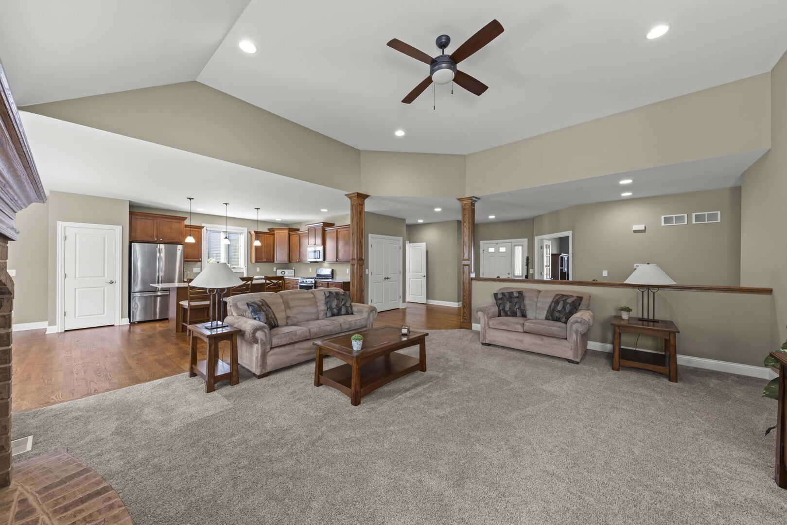 476 Bloomfield Circle Property Photo 5