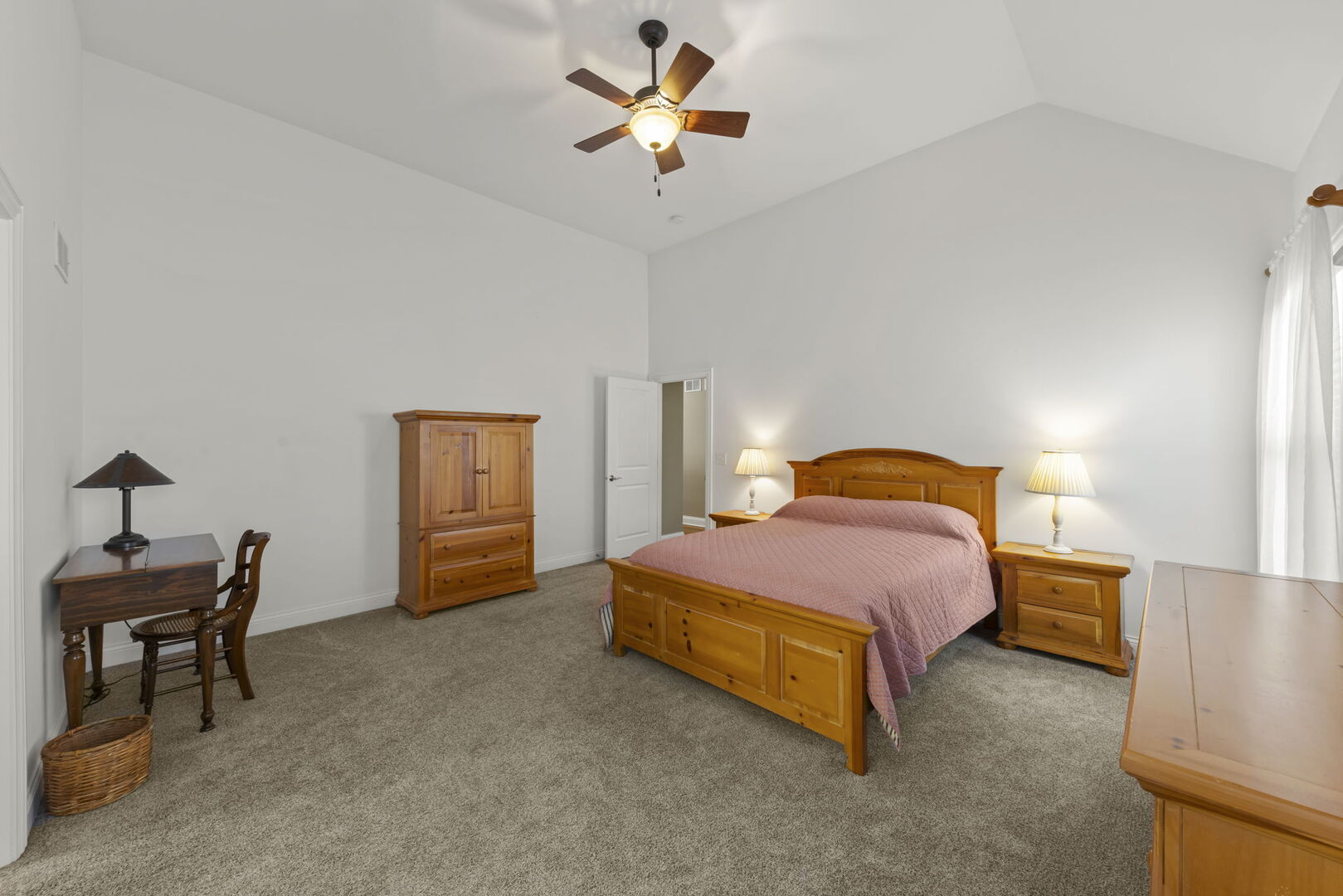 476 Bloomfield Circle Property Photo 14
