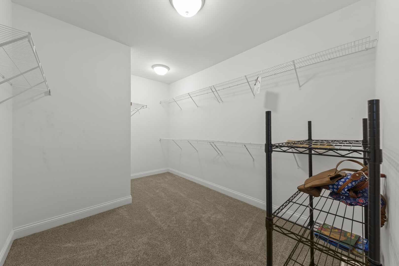 476 Bloomfield Circle Property Photo 18