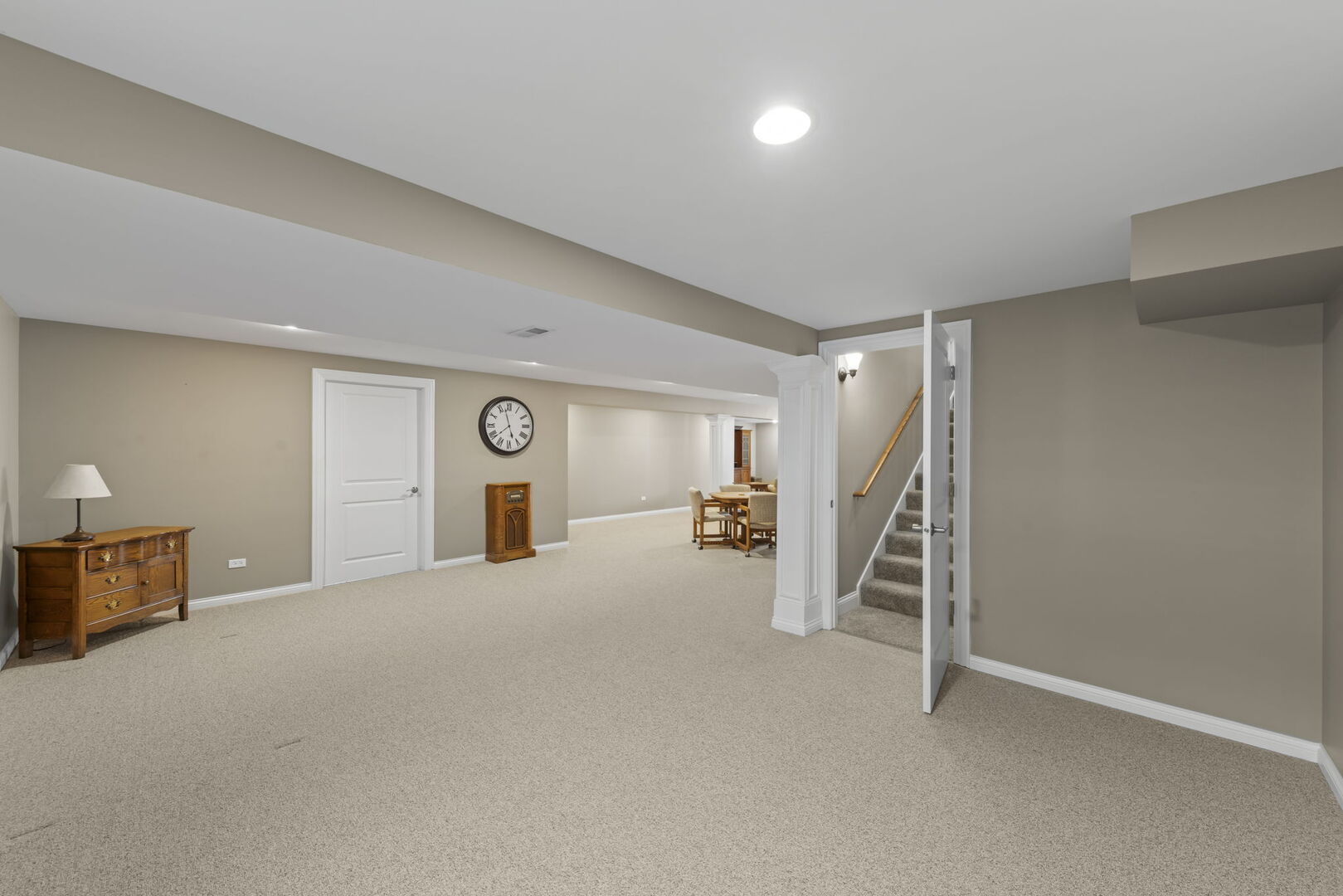 476 Bloomfield Circle Property Photo 24