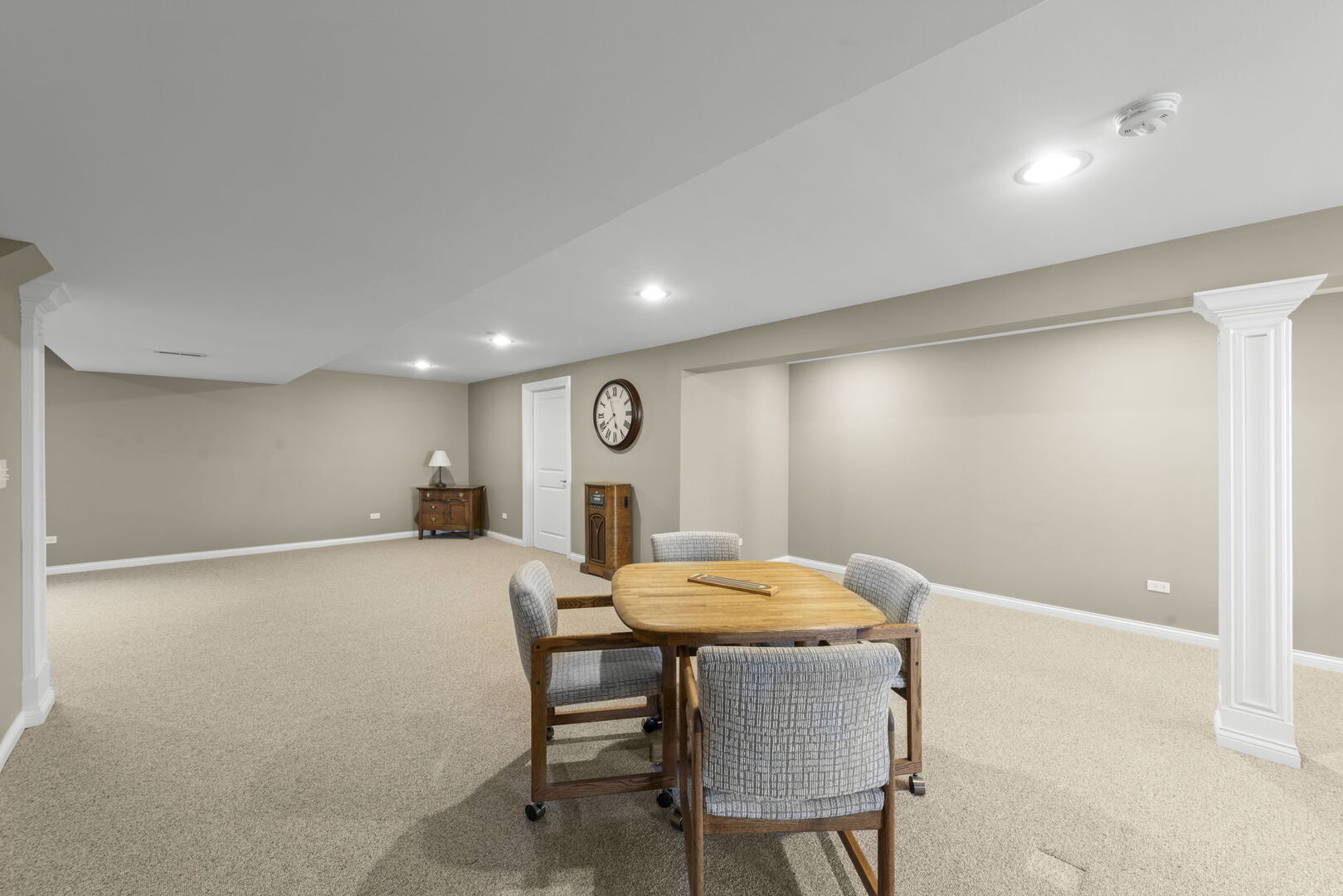 476 Bloomfield Circle Property Photo 28