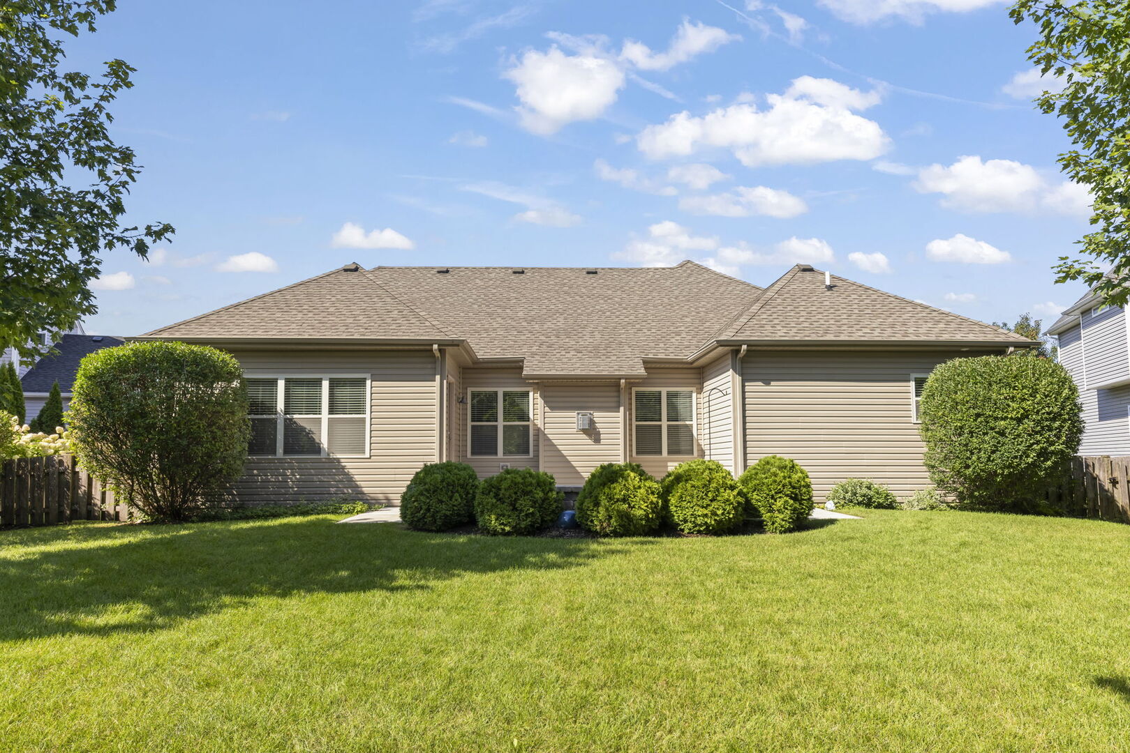 476 Bloomfield Circle Property Photo 33