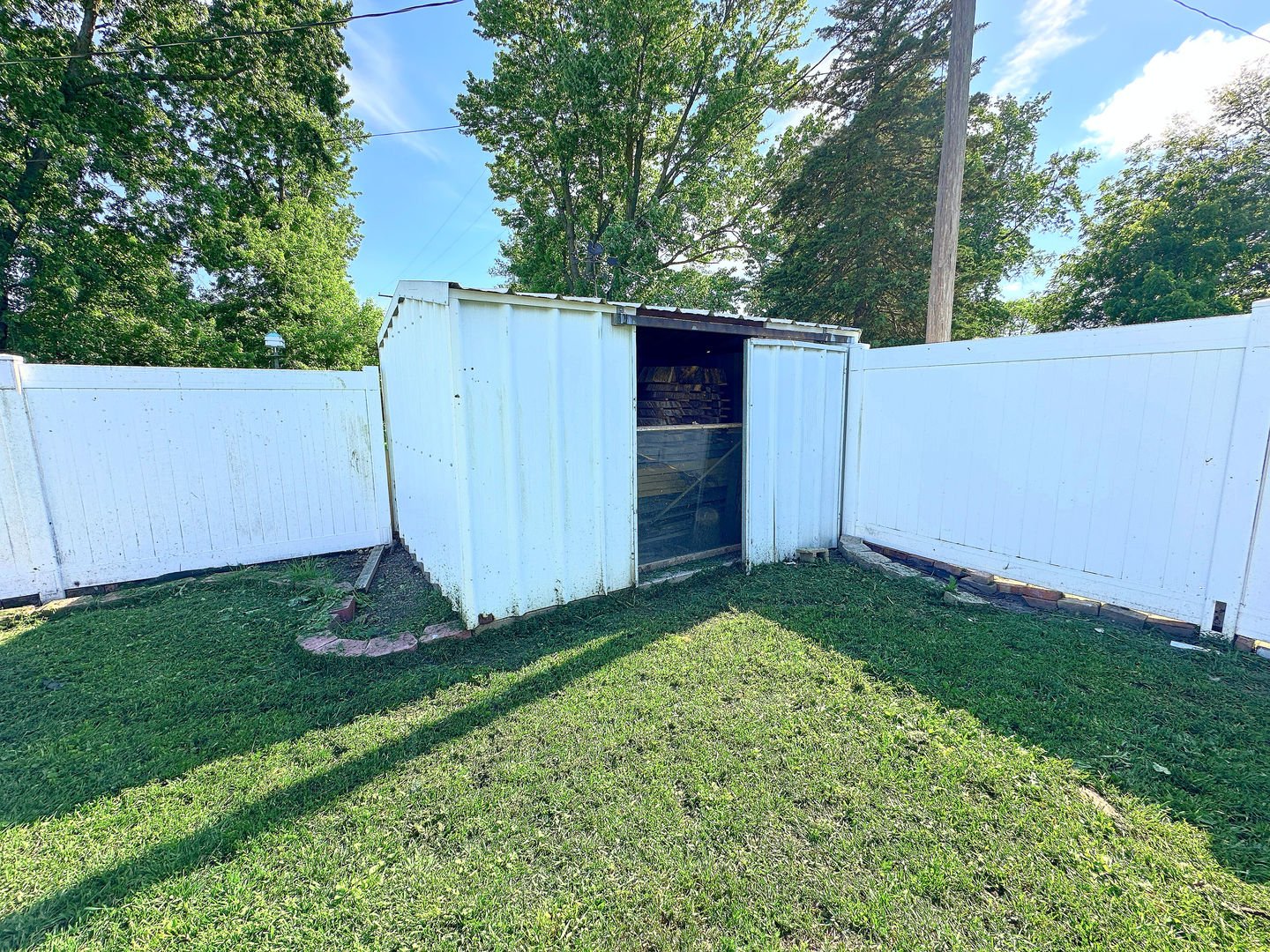 401 S Jackson Street Property Photo 15