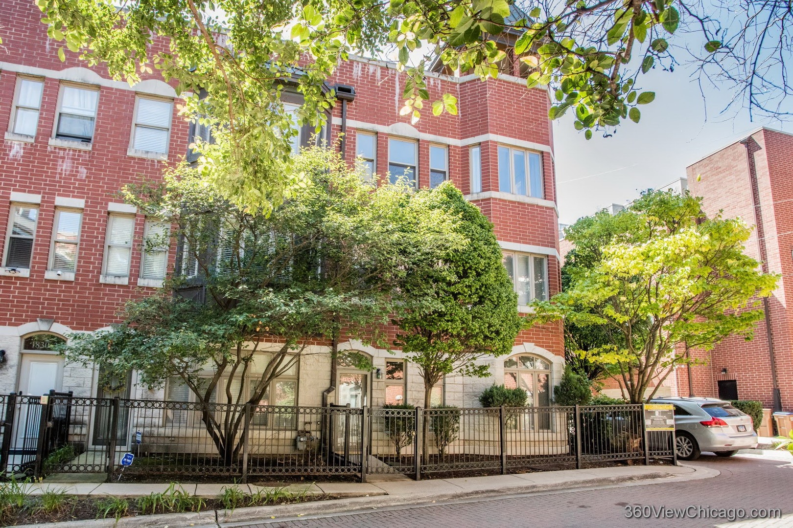 1830 S Calumet Avenue A Property Photo 1
