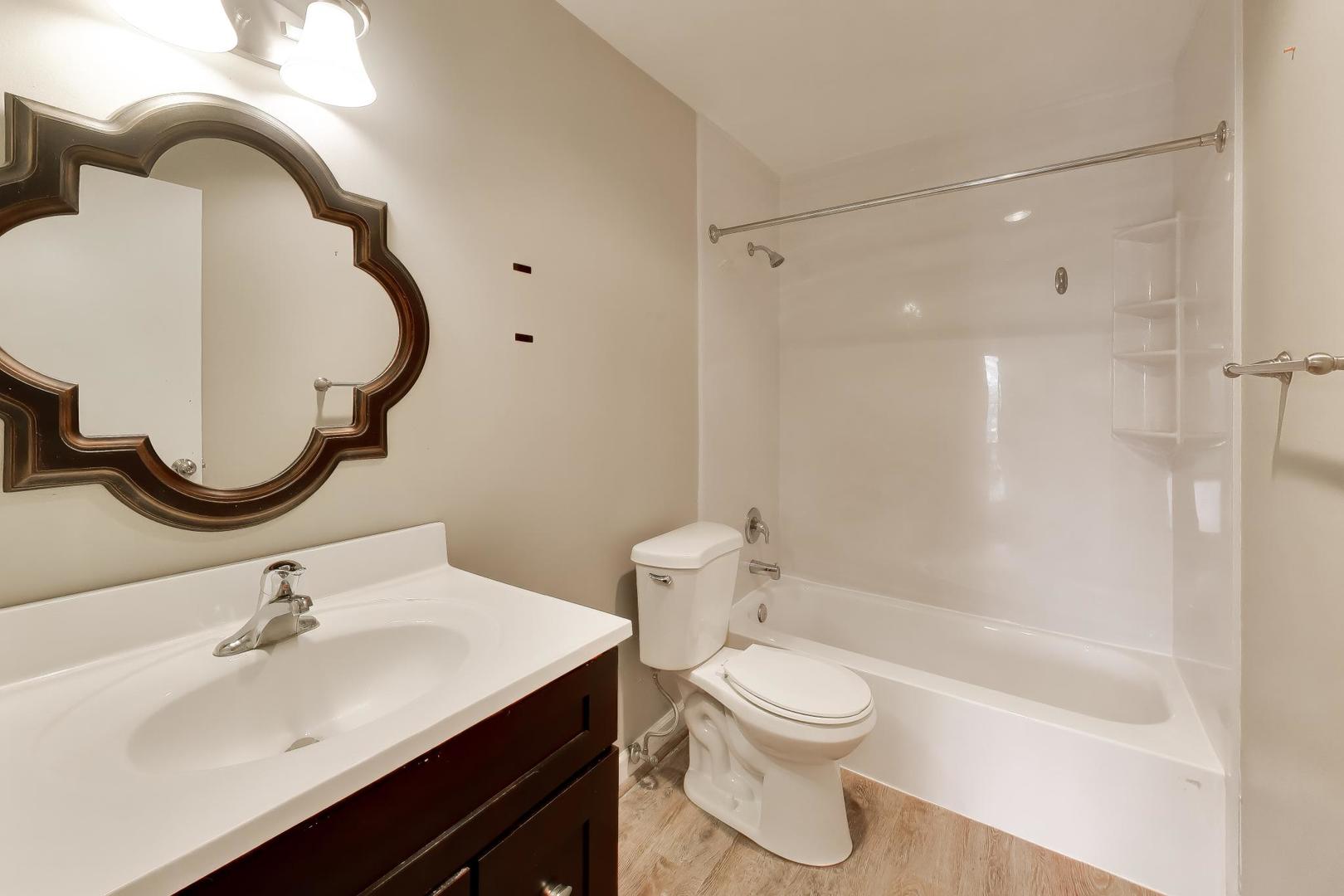 1101 S Hunt Club Drive 204 Property Photo 29
