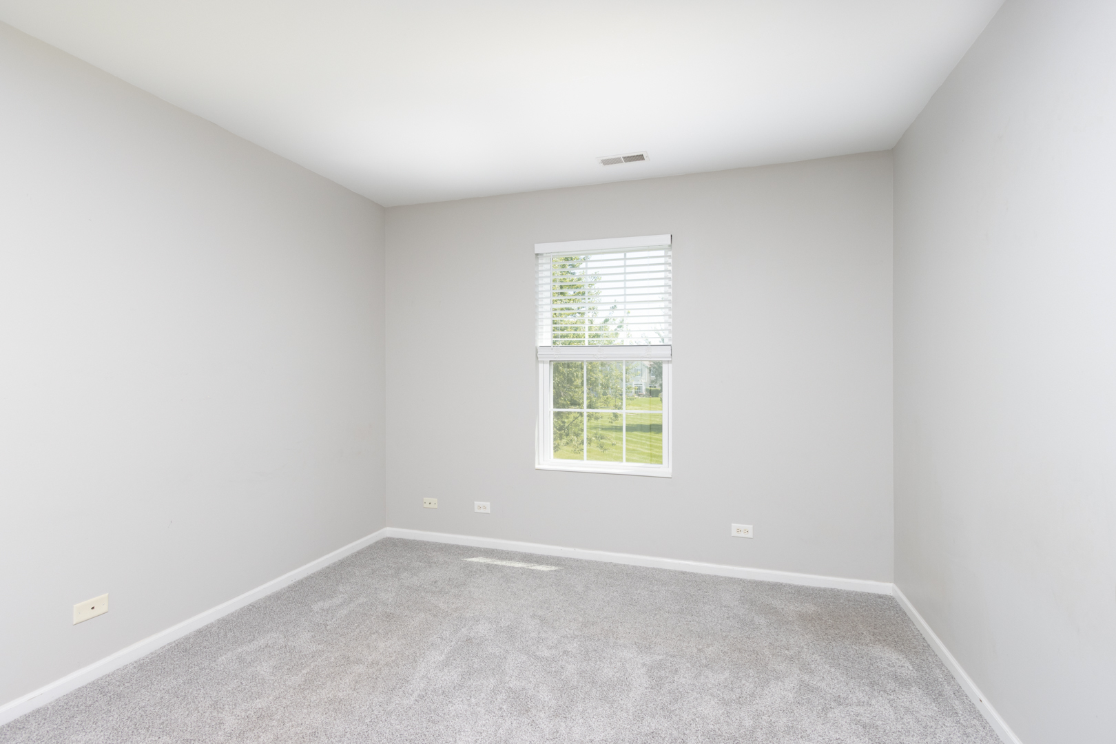 2521 Evergreen Circle Property Photo 15