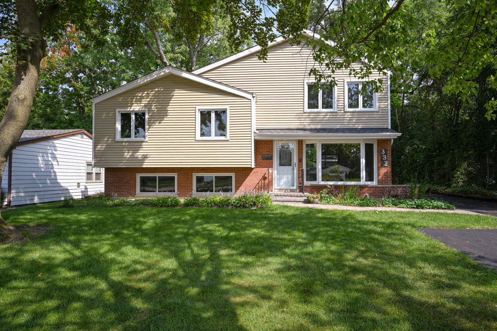 332 W Loy Street Property Photo 2