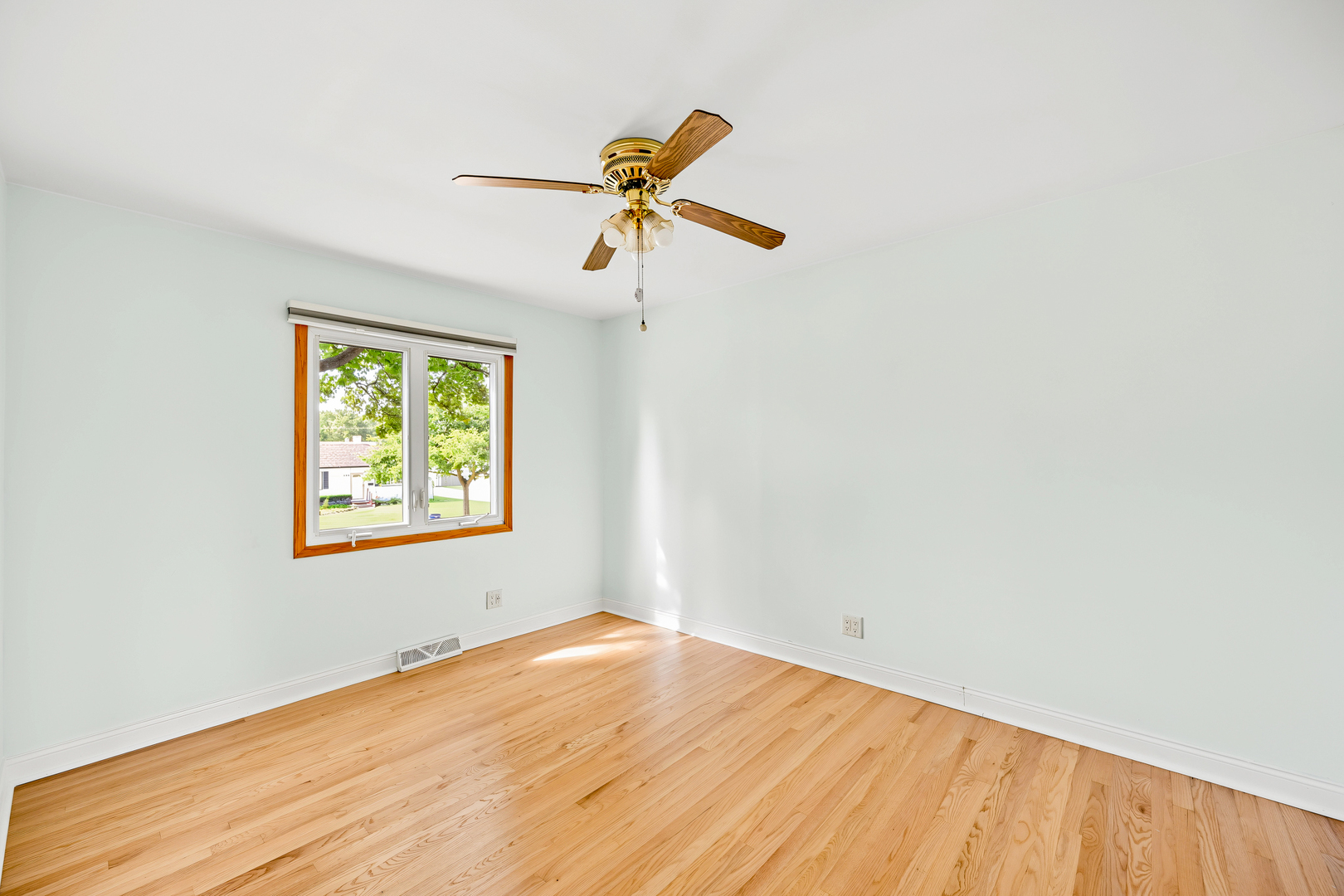 332 W Loy Street Property Photo 21