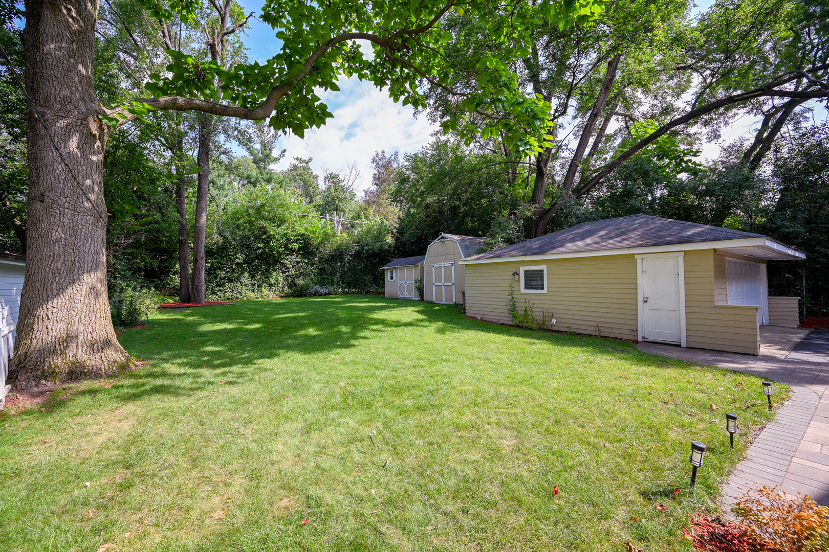 332 W Loy Street Property Photo 32