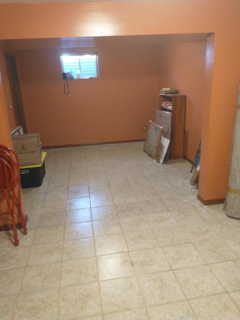 221 E Scott Street Property Photo 6
