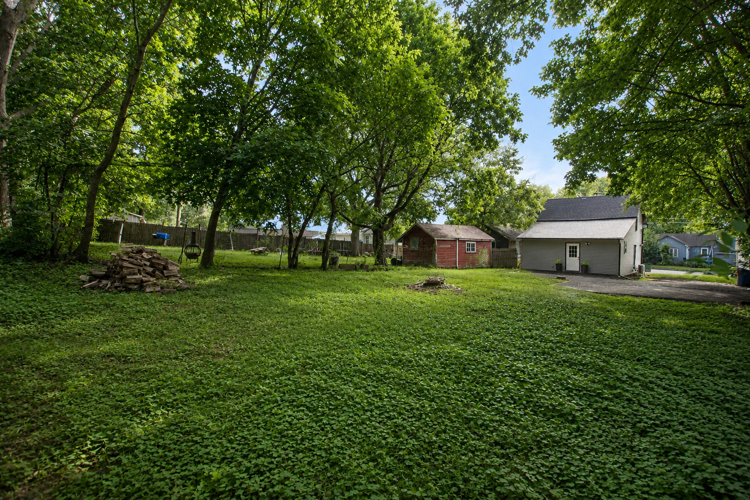 808 Jackson Avenue Property Photo 3