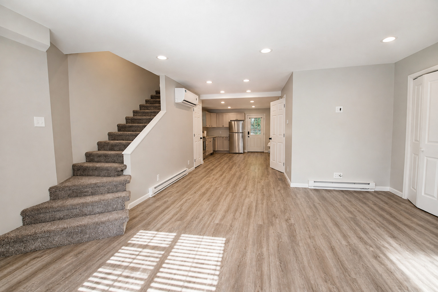 808 Jackson Avenue Property Photo 4