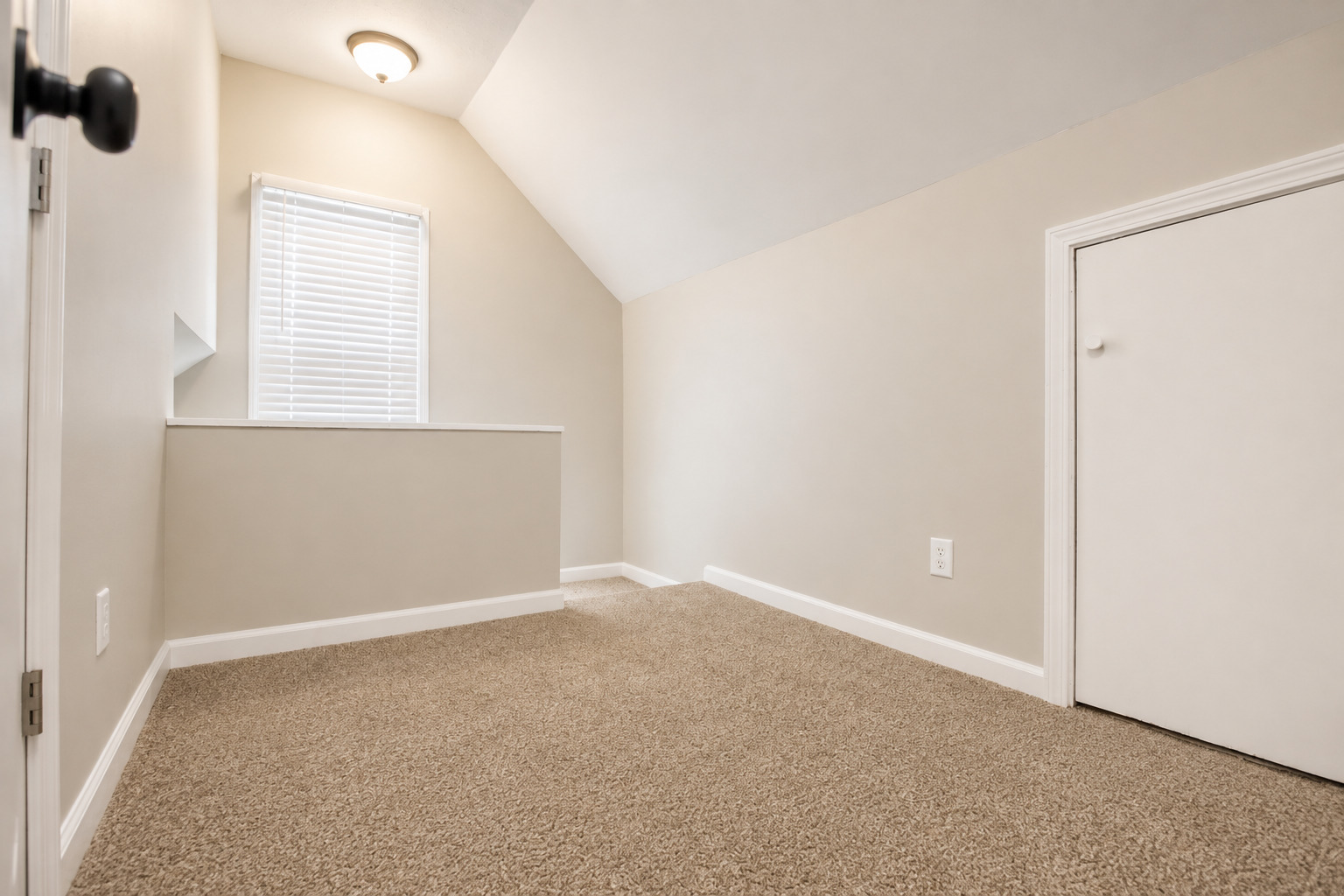 808 Jackson Avenue Property Photo 10