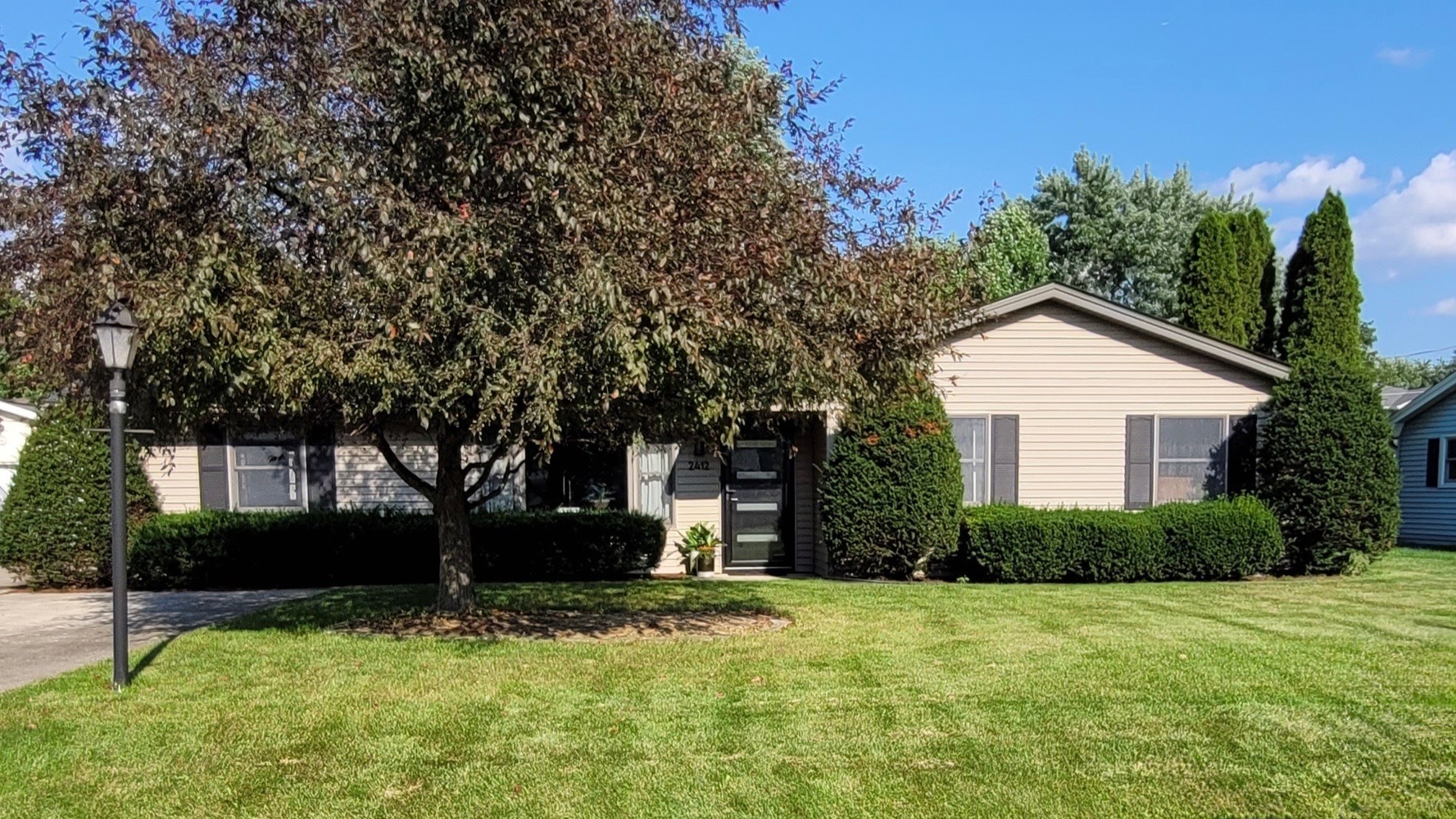 2412 Westline Drive Property Photo 1