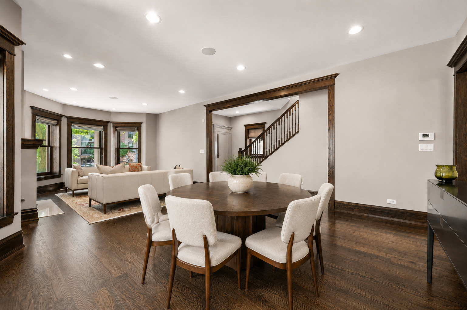 652 W Sheridan Road Property Photo 10