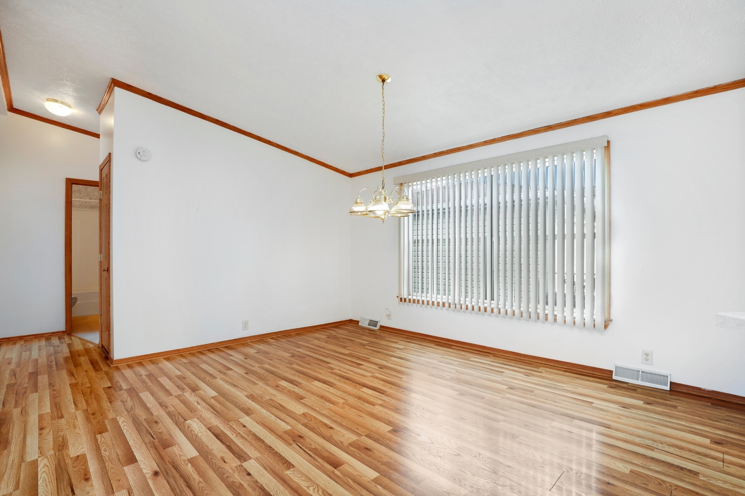 23007 Cog Hill Drive Property Photo 5