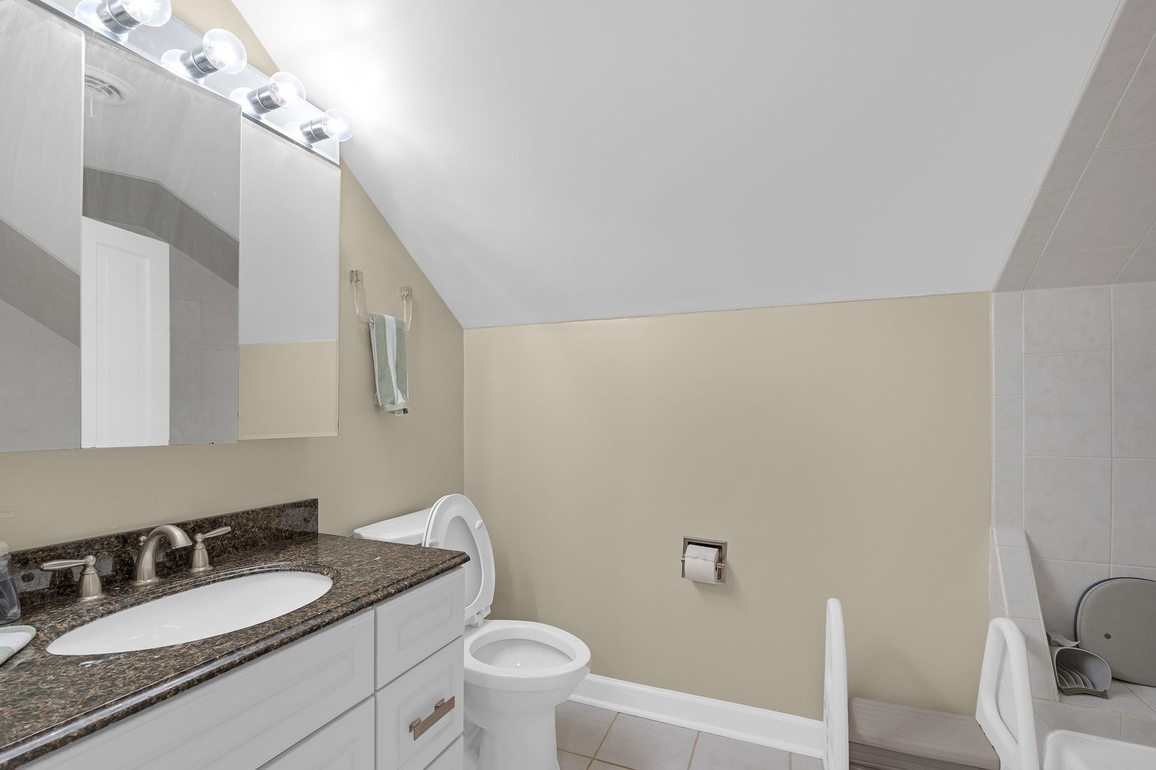 2330 Coach Road Property Photo 17