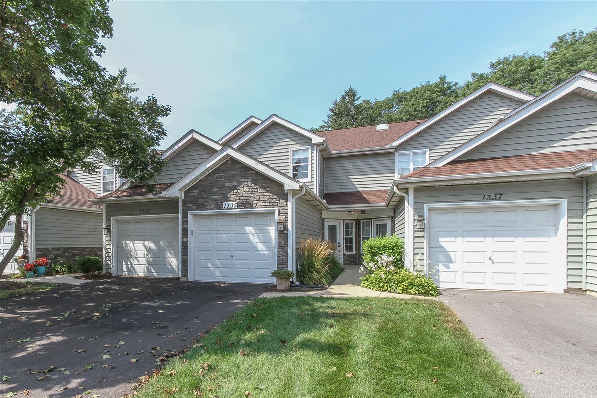 1335 Cranbrook Court Property Photo 1