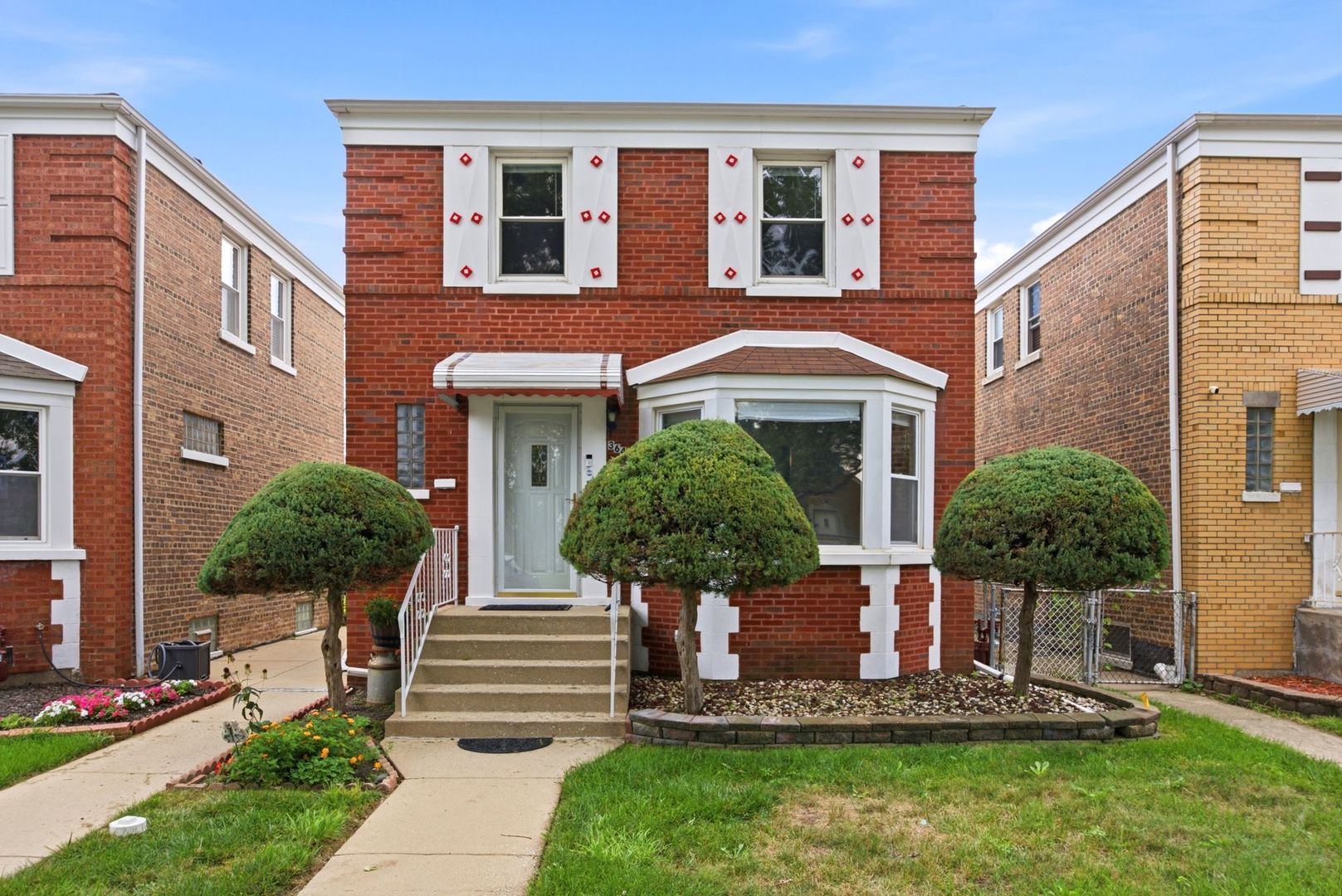 3649 W 58th Place