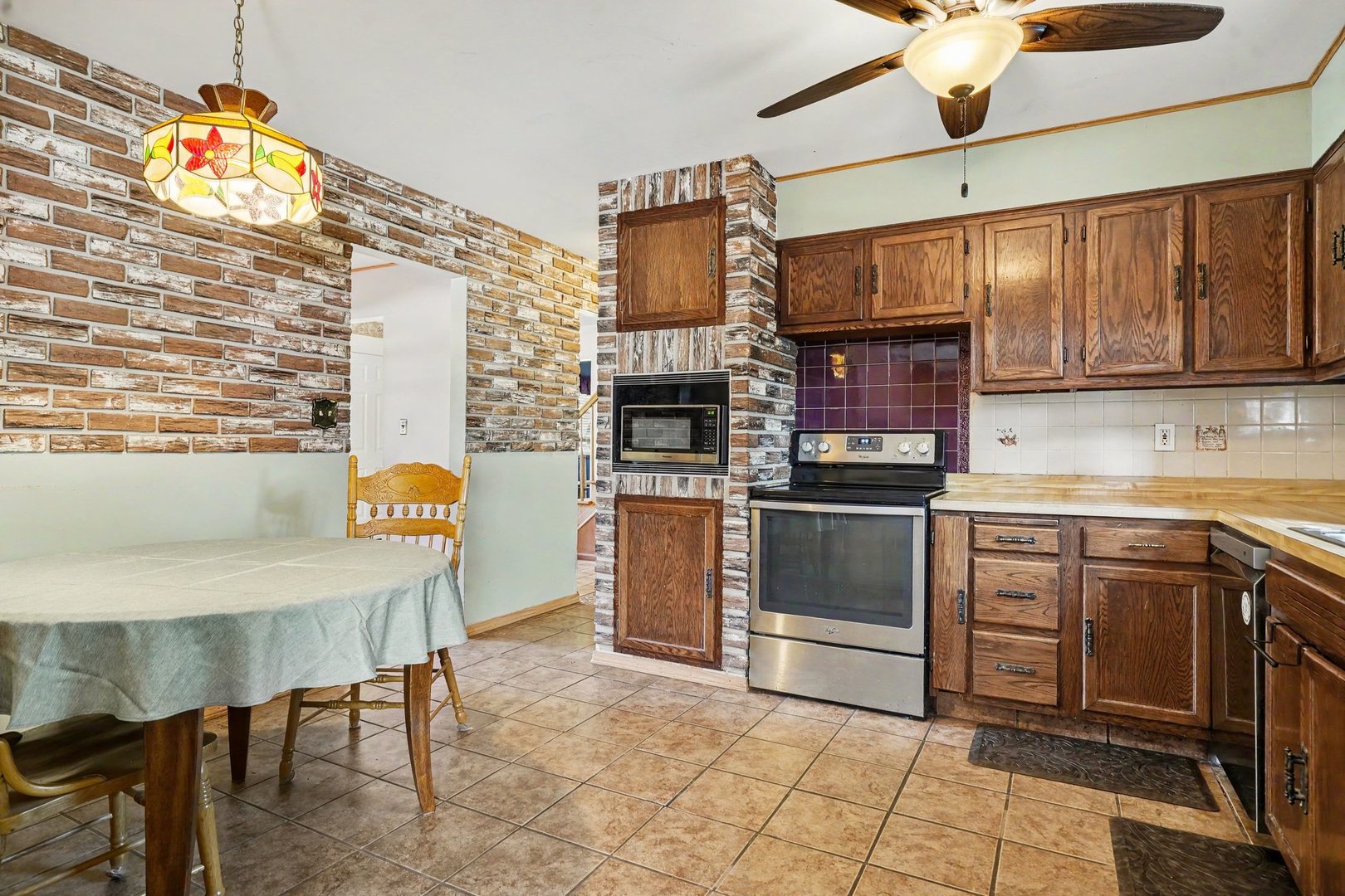 1715 Lily Street Property Photo 7