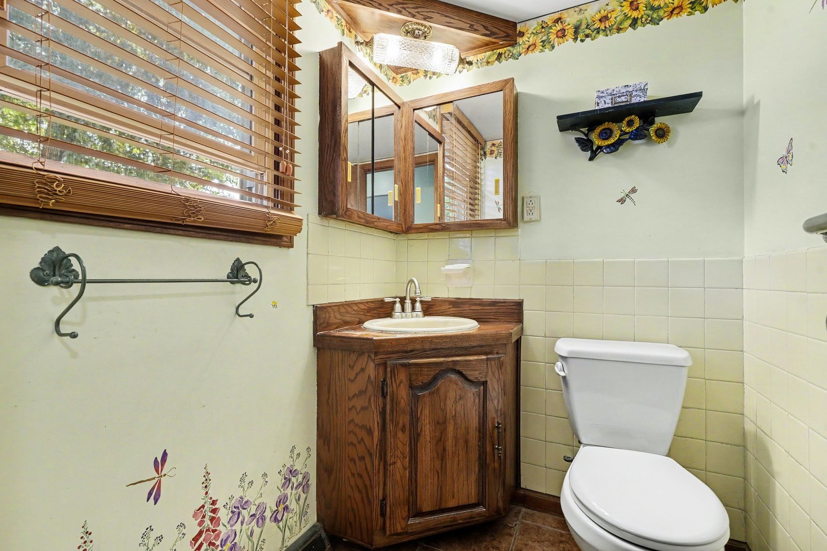 1715 Lily Street Property Photo 11