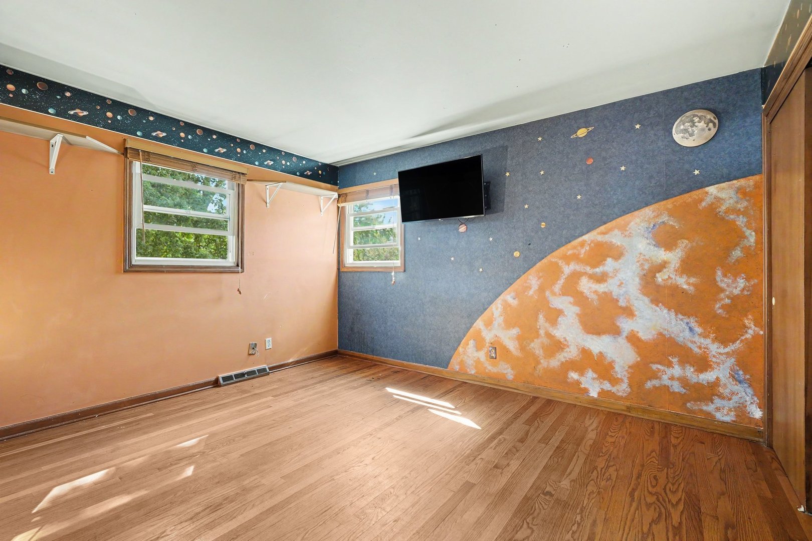 1715 Lily Street Property Photo 21