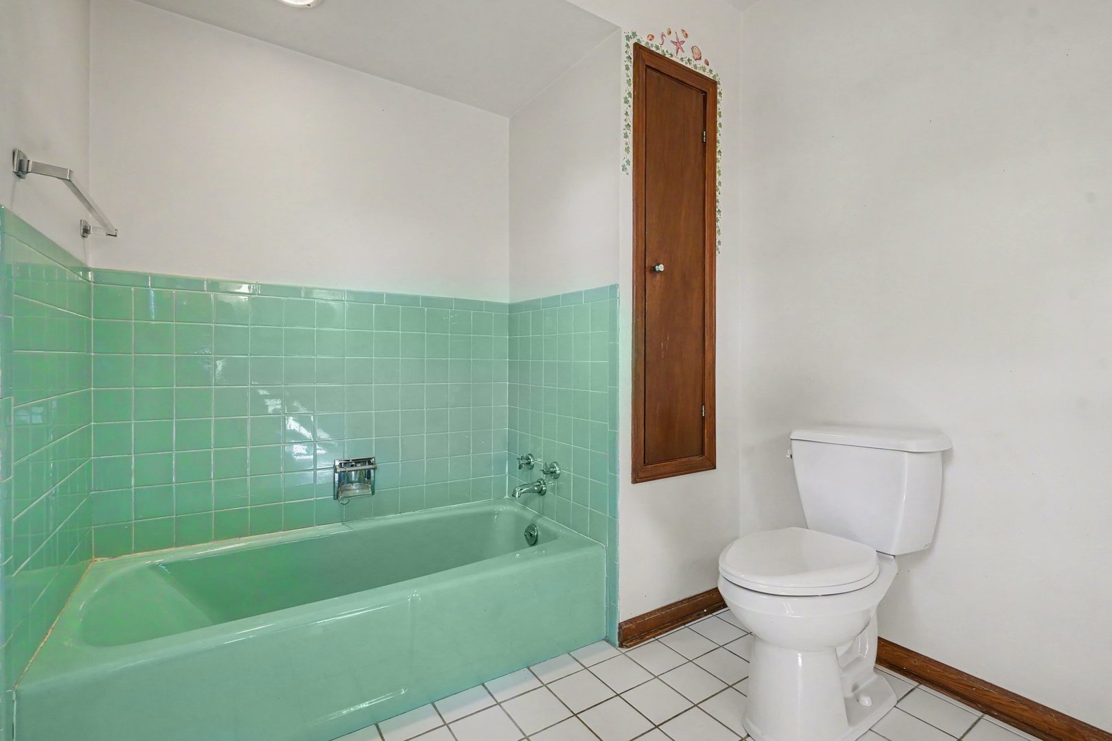 1715 Lily Street Property Photo 23