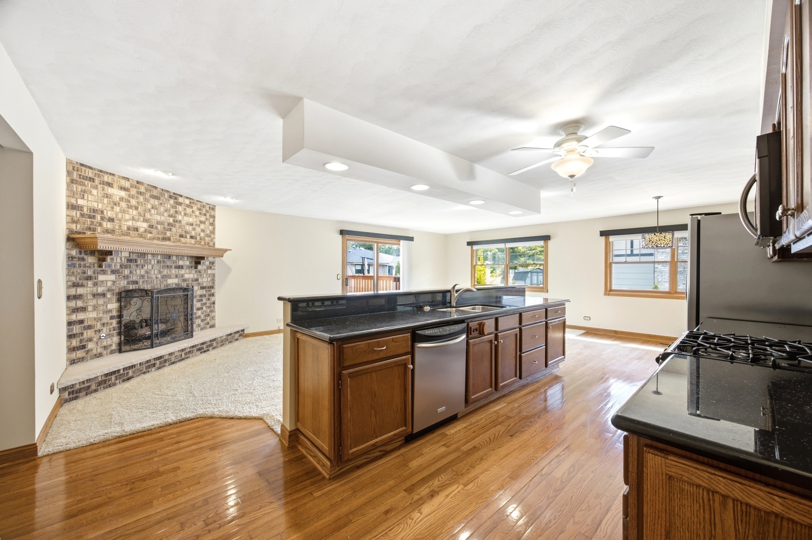 2122 Sherborn Lane Property Photo 14