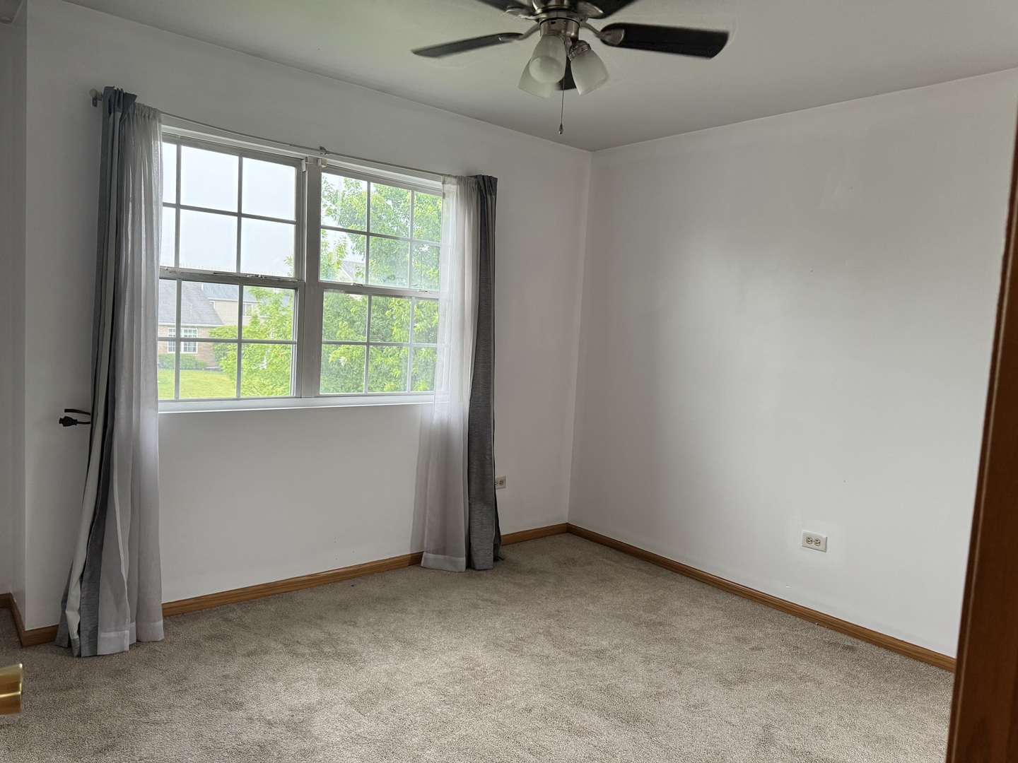 16445 Siegel Drive Property Photo 12