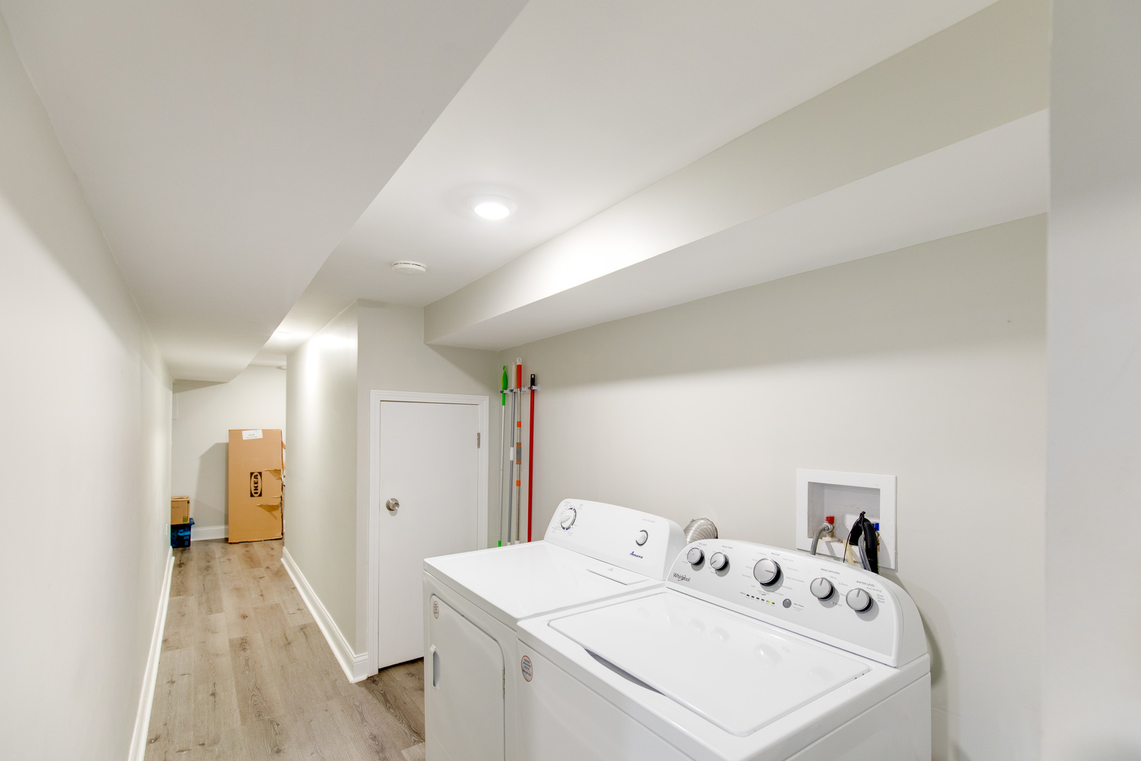 930 W 35th Street Property Photo 5