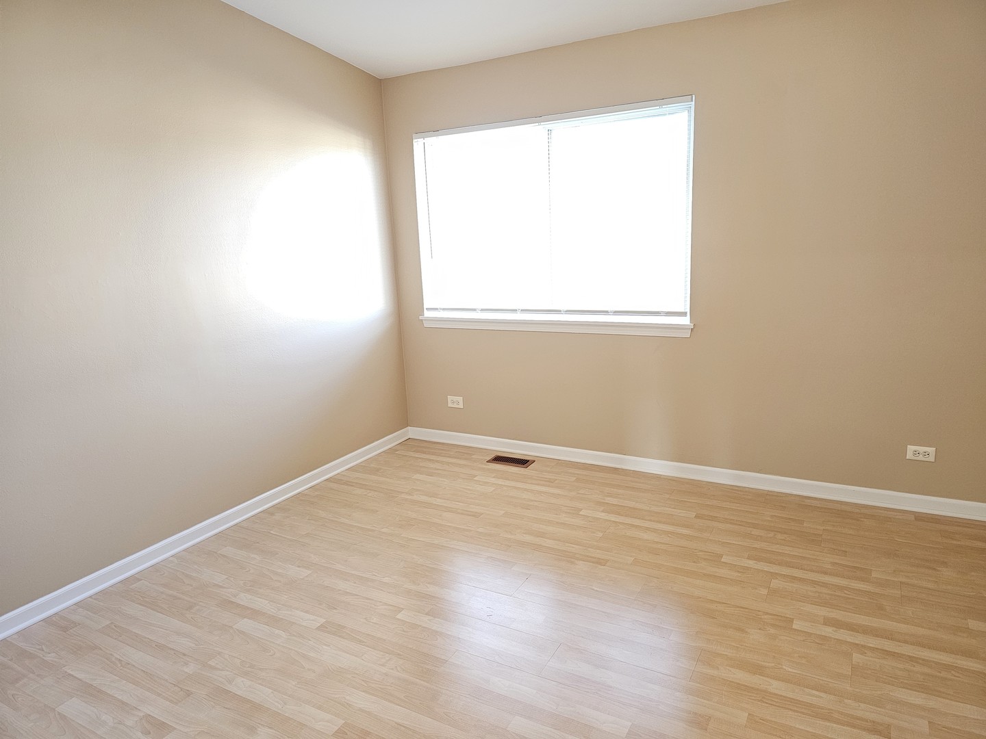 2315 N Meadows Lane 2315 Property Photo 17