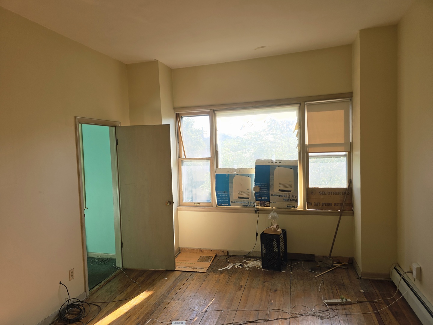2712 N Western Avenue Property Photo 15