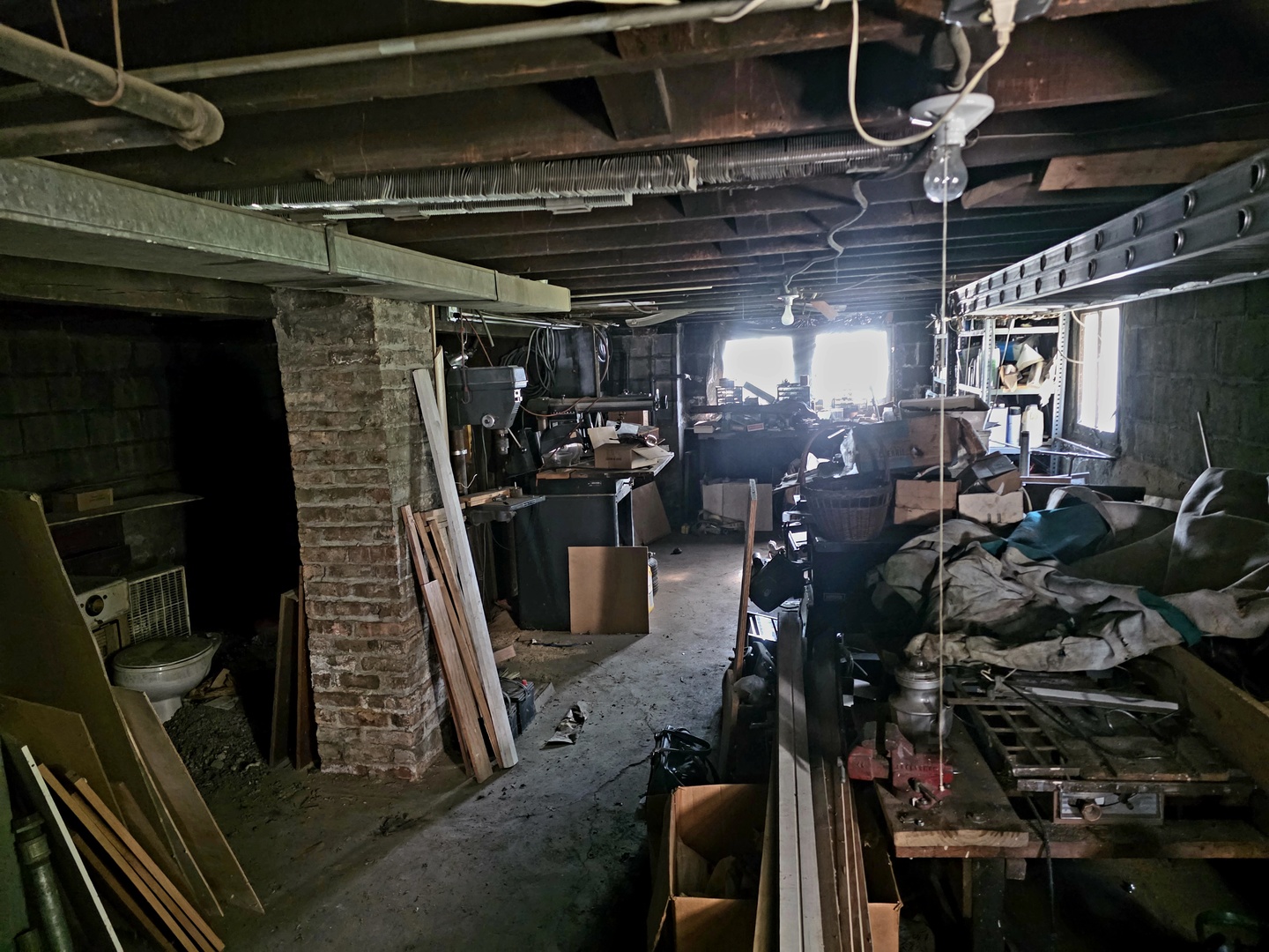 2712 N Western Avenue Property Photo 18